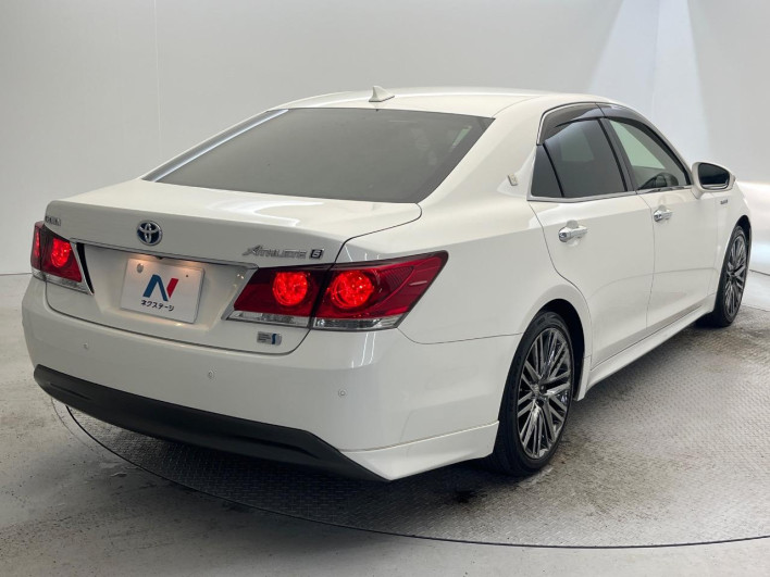 2013 Toyota Crown Hybrid DAA-AWS210 (UW-6a238efd59a1b)[15]