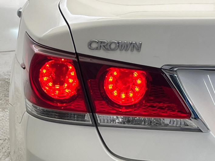2013 Toyota Crown Hybrid DAA-AWS210 (UW-6a238efd59a1b)[19]