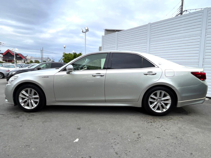 2013 Toyota Crown Hybrid DAA-AWS210 (UW-6a238efd7bd41)[18]