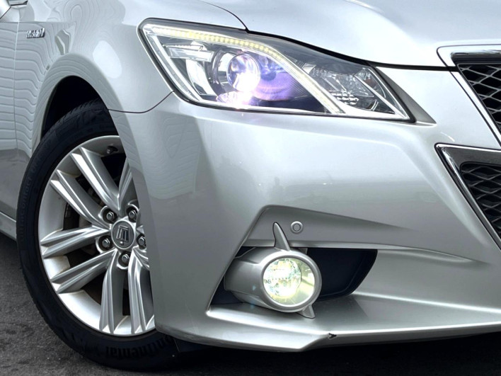 2013 Toyota Crown Hybrid DAA-AWS210 (UW-6a238efd7bd41)[11]