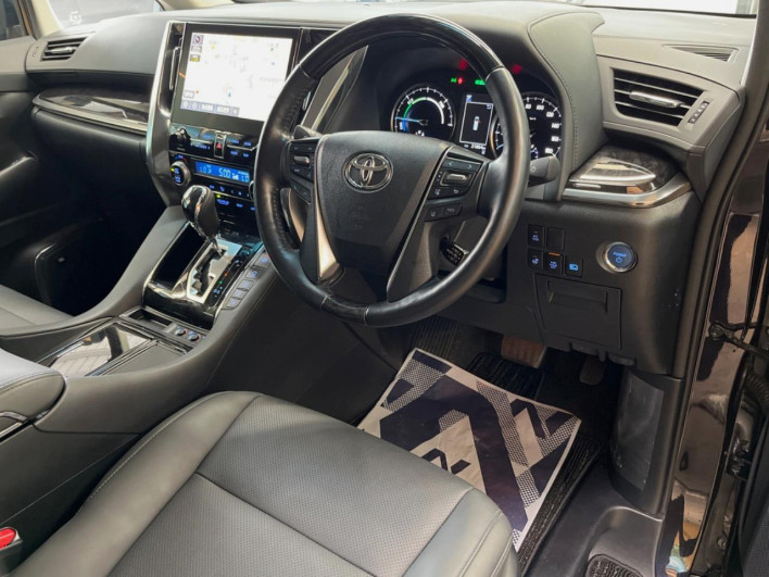 2022 Toyota Alphard Hybrid 6AA-AYH30W (UW-6a238f09647b7)[16]