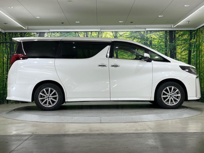 2022 Toyota Alphard Hybrid 6AA-AYH30W (UW-6a238f0997f40)[16]