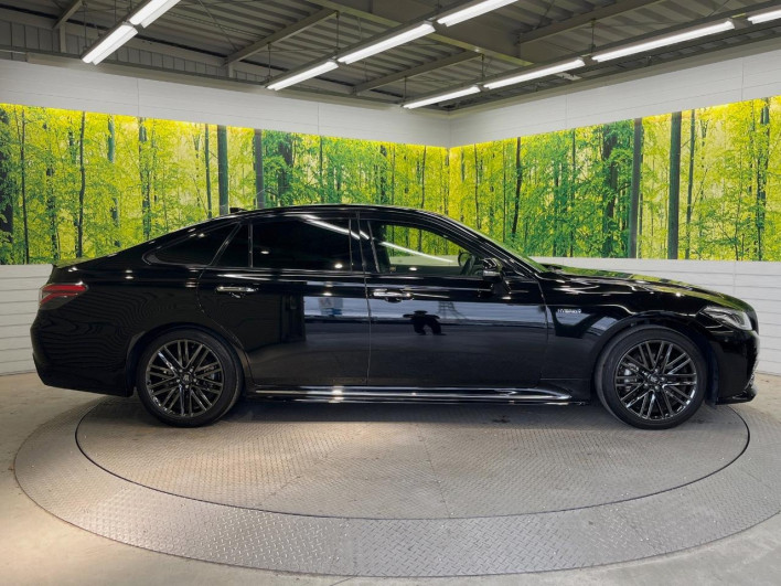 2019 Toyota Crown Hybrid 6AA-AZSH20 (UW-6a238f0c24786)[18]