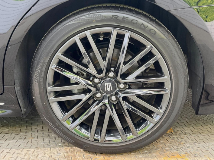 2019 Toyota Crown Hybrid 6AA-AZSH20 (UW-6a238f0c24786)[16]