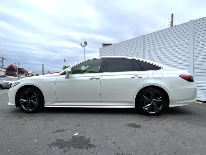 2020 Toyota Crown Hybrid 6AA-AZSH20 (UW-6a238f0d494d1)[17]