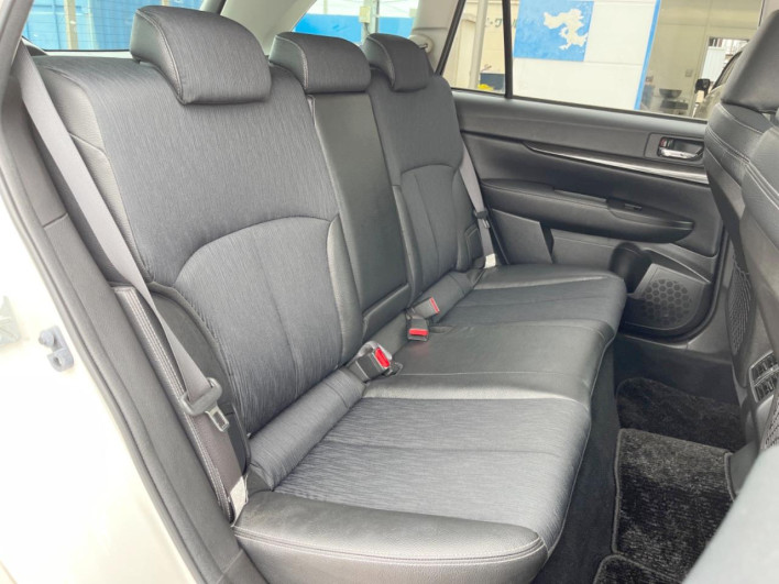 2011 Subaru Legacy Outback DBA-BR9 (UW-6a238f2e2fa89)[29]
