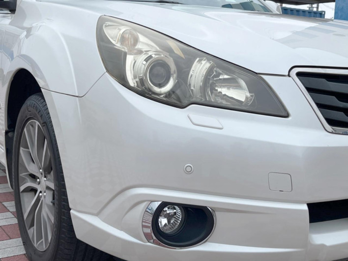 2011 Subaru Legacy Outback DBA-BR9 (UW-6a238f2e2fa89)[24]