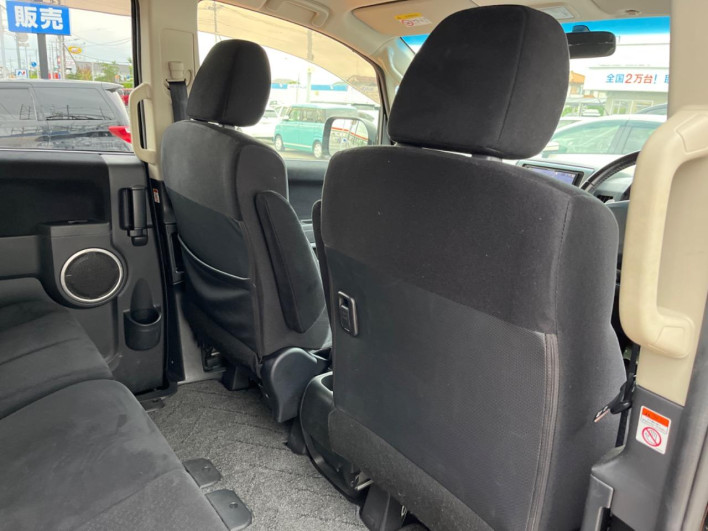 2013 Mitsubishi Delica D:5 LDA-CV1W (UW-6a238f31b65d7)[27]
