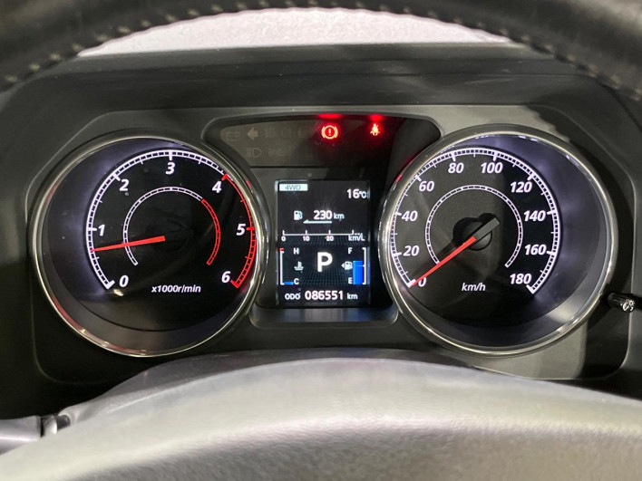 2014 Mitsubishi Delica D:5 LDA-CV1W (UW-6a238f3282f8f)[17]