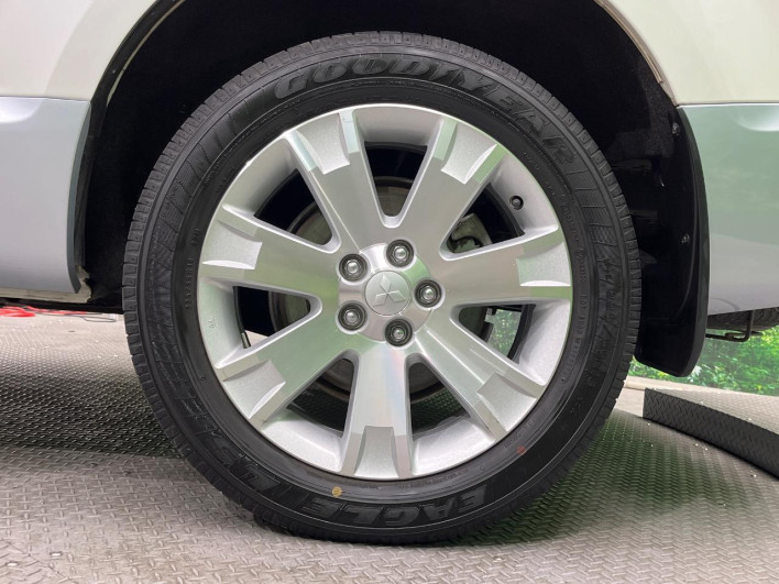 2016 Mitsubishi Delica D:5 DBA-CV5W (UW-6a238f37886a5)[10]