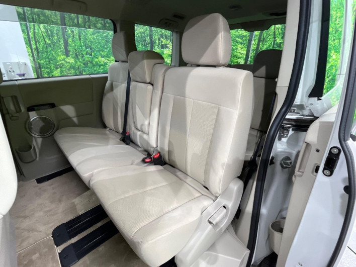2016 Mitsubishi Delica D:5 DBA-CV5W (UW-6a238f37886a5)[17]
