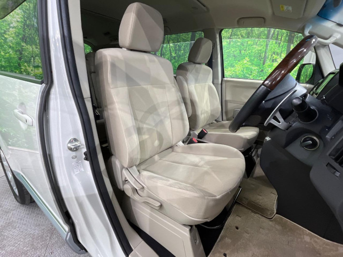 2016 Mitsubishi Delica D:5 DBA-CV5W (UW-6a238f37886a5)[12]