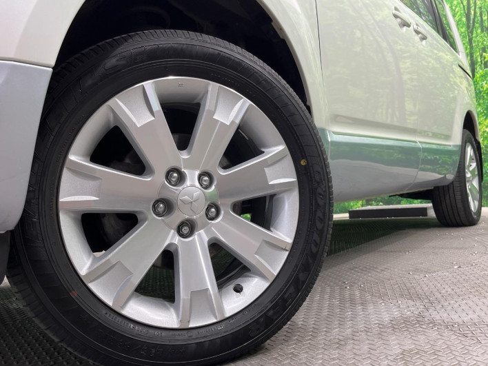 2016 Mitsubishi Delica D:5 DBA-CV5W (UW-6a238f37886a5)[9]