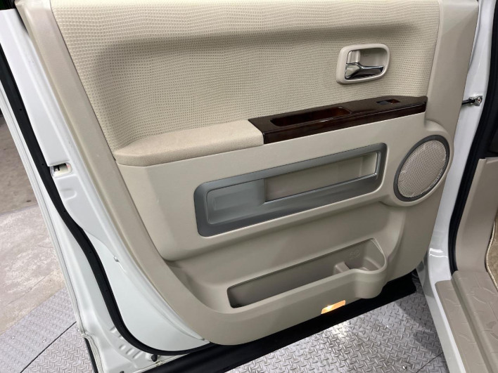 2016 Mitsubishi Delica D:5 DBA-CV5W (UW-6a238f37886a5)[15]