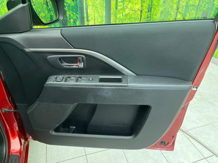 2014 Mazda Premacy DBA-CWFFW (UW-6a238f37aeca6)[9]