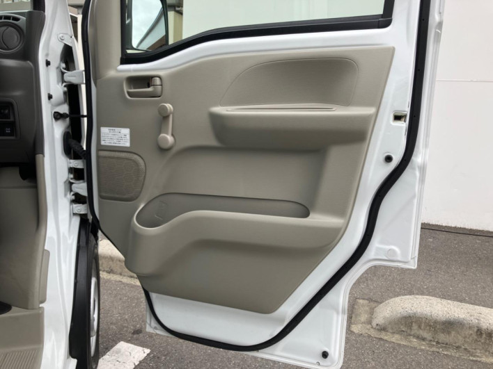 2020 Suzuki Every Wayout HBD-DA17V (UW-6a238f39aa37f)[28]