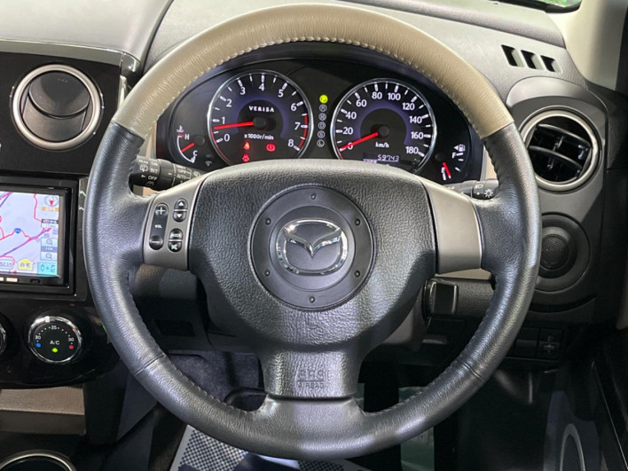 2011 Mazda Berisma DBA-DC5W (UW-6a238f3b763b8)[27]