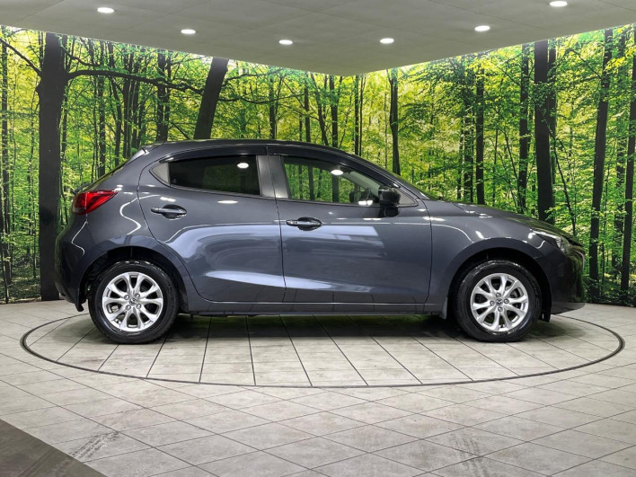 2016 Mazda Demio LDA-DJ5AS (UW-6a238f3c7e60a)[21]