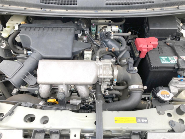 2013 Nissan Note DBA-E12 (UW-6a238f42845fa)[4]
