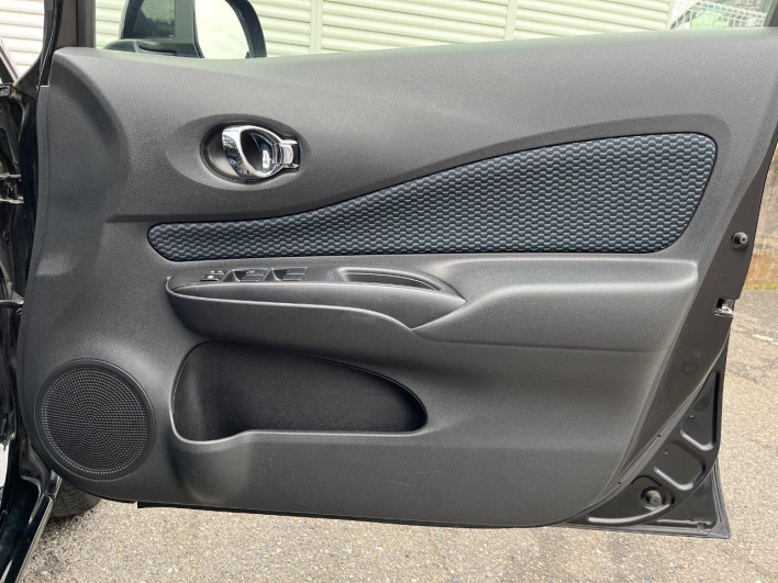 2014 Nissan Note DBA-E12 (UW-6a238f4335008)[28]