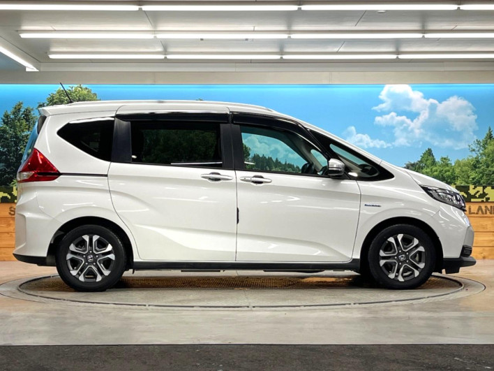 2021 Honda Freed hybrid 6AA-GB7 (UW-6a238f54a7bc1)[26]
