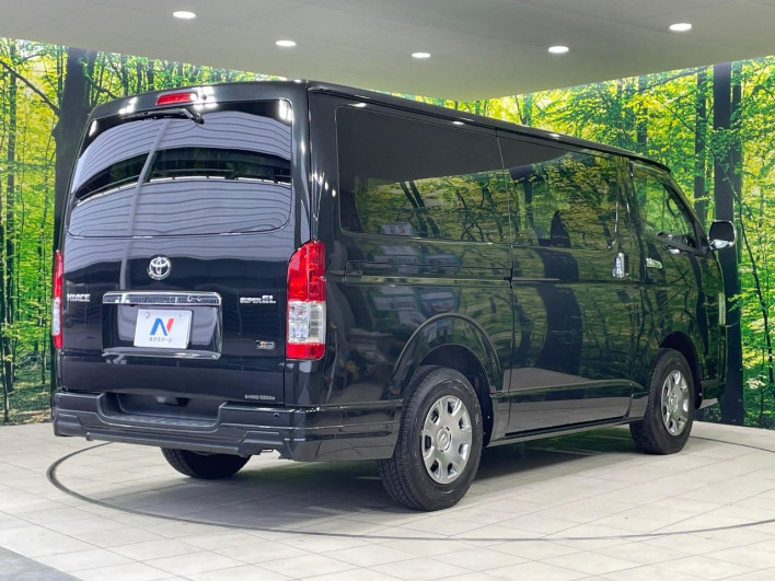 2019 Toyota Hiace Van QDF-GDH201V (UW-6a238f559fa5b)[17]