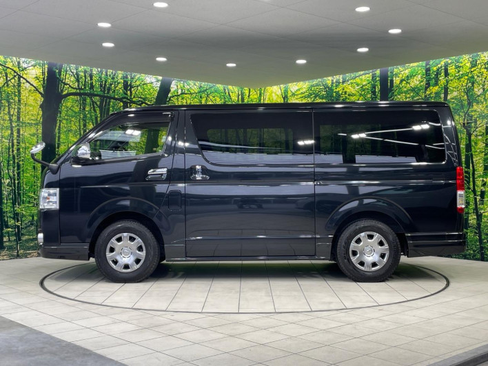 2019 Toyota Hiace Van QDF-GDH201V (UW-6a238f559fa5b)[14]