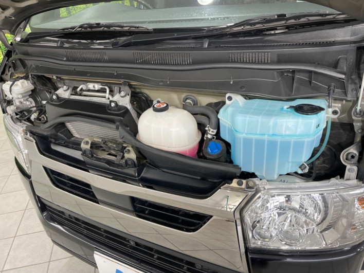 2024 Toyota Hiace Van 3DF-GDH206V (UW-6a238f5776b4b)[4]