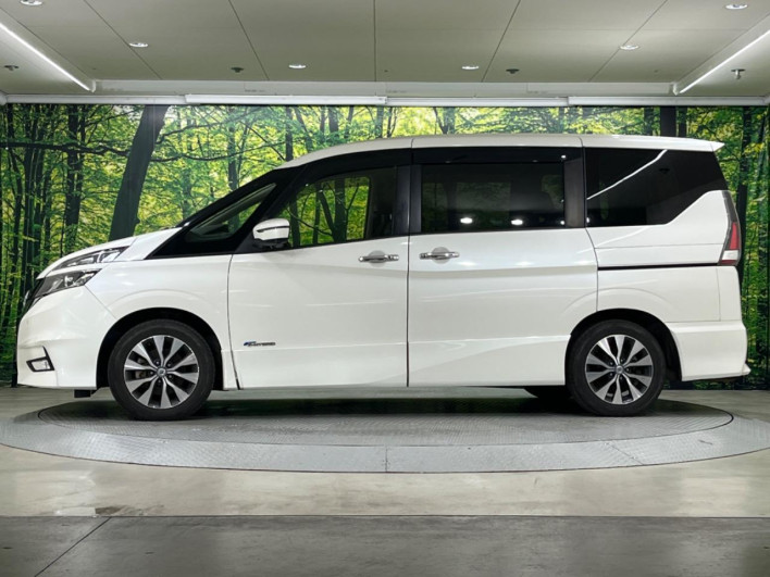 2017 Nissan Serena DAA-GFC27 (UW-6a238f5e75f88)[11]