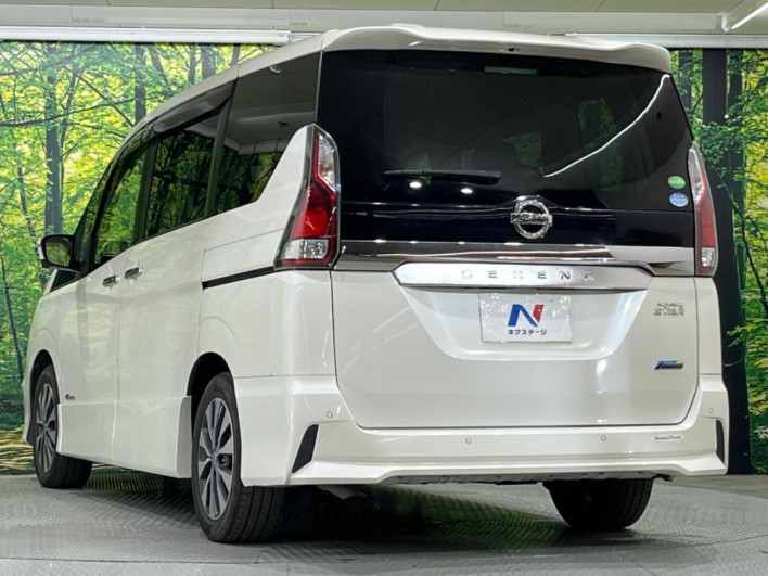 2017 Nissan Serena DAA-GFC27 (UW-6a238f5e75f88)[12]
