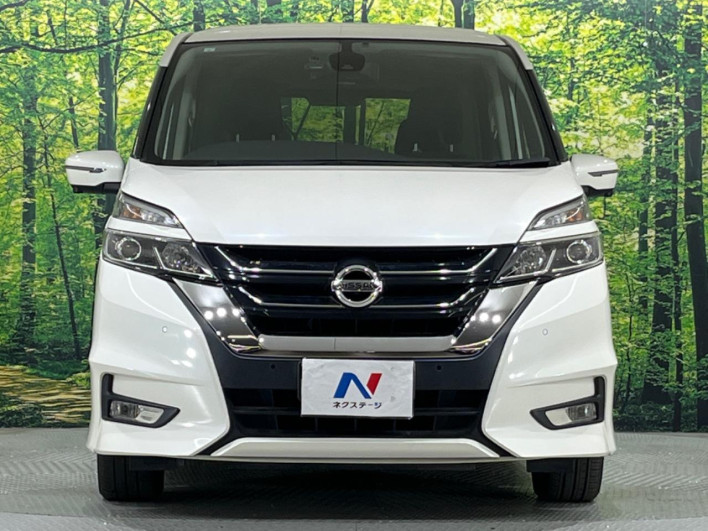 2017 Nissan Serena DAA-GFC27 (UW-6a238f5e75f88)[17]