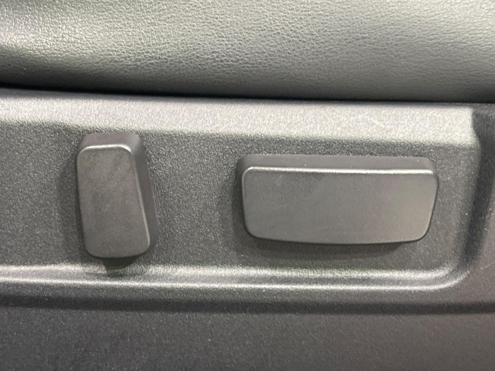 2018 Mitsubishi OUTLANDER PHEV DLA-GG2W (UW-6a238f697462f)[22]