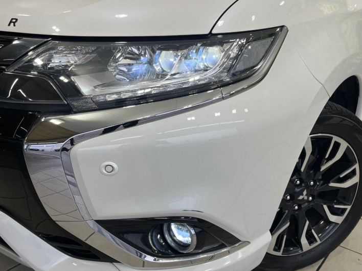 2018 Mitsubishi OUTLANDER PHEV DLA-GG2W (UW-6a238f697462f)[13]