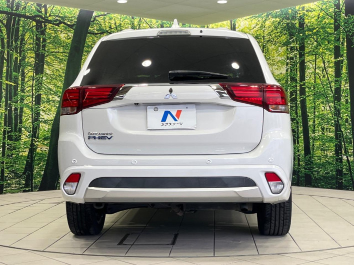 2018 Mitsubishi OUTLANDER PHEV DLA-GG2W (UW-6a238f697462f)[7]