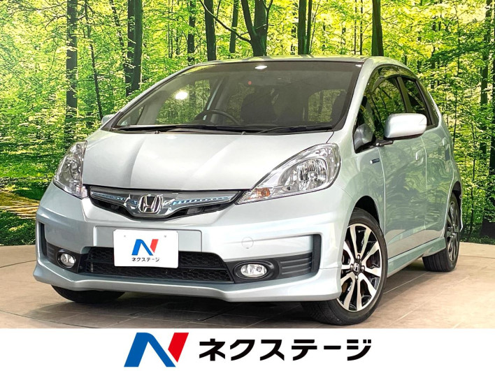 2013 Honda Fit Hybrid DAA-GP4 (UW-6a238f7116160)[3]