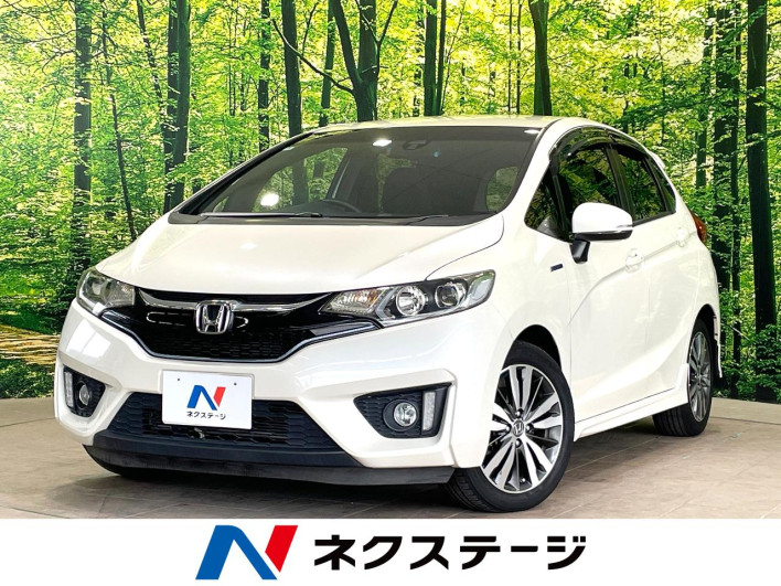 2016 Honda Fit Hybrid DAA-GP5 (UW-6a238f7133c8d)[3]
