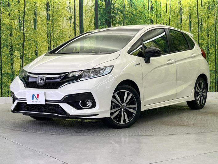 2017 Honda Fit Hybrid DAA-GP5 (UW-6a238f714489b)[0]