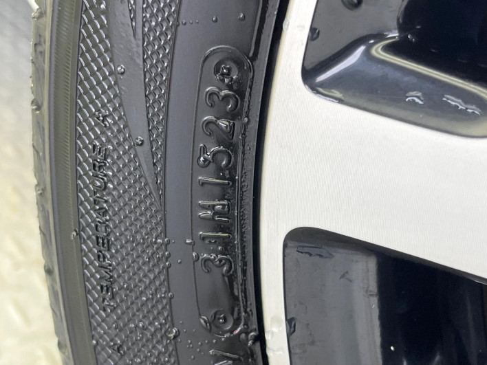 2017 Honda Fit Hybrid DAA-GP5 (UW-6a238f714489b)[18]