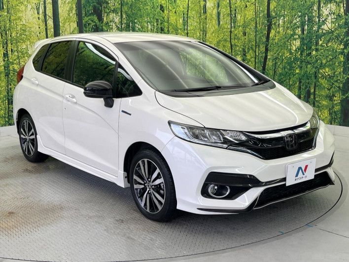 2017 Honda Fit Hybrid DAA-GP5 (UW-6a238f714489b)[6]