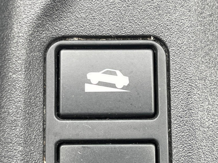 2017 Subaru Impreza Sport DBA-GT2 (UW-6a238f7b85a6f)[15]