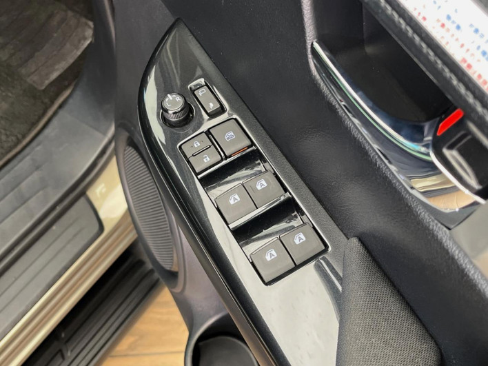 2023 Toyota Hilux 3DF-GUN125 (UW-6a238f82470bd)[27]