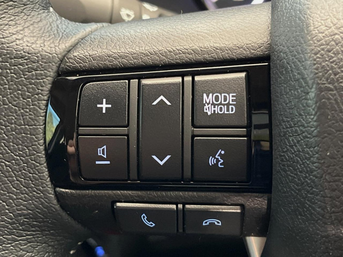 2023 Toyota Hilux 3DF-GUN125 (UW-6a238f82470bd)[12]