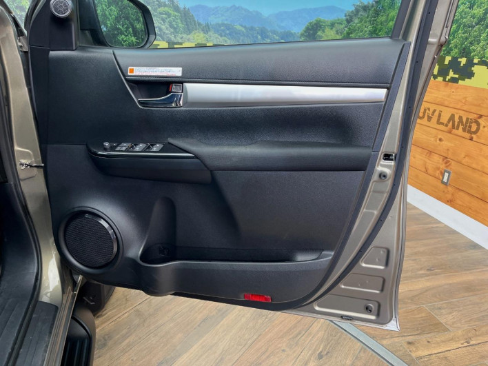 2023 Toyota Hilux 3DF-GUN125 (UW-6a238f82470bd)[26]