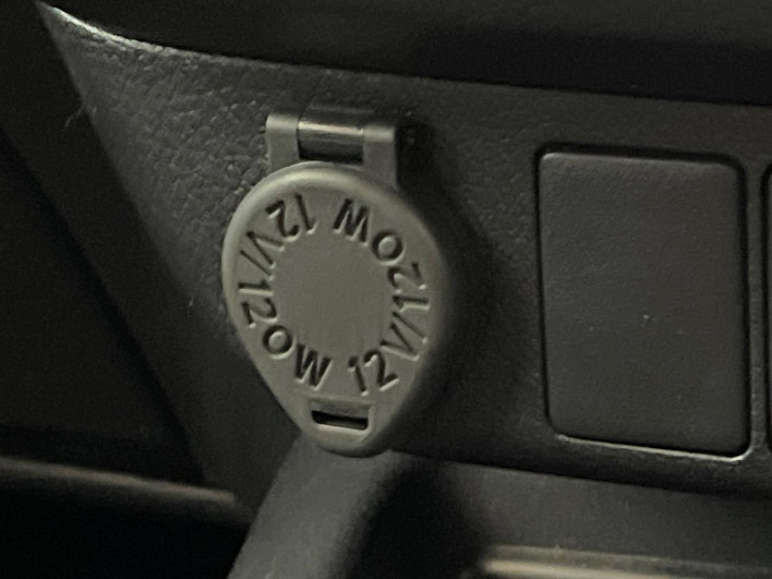2023 Toyota Hilux 3DF-GUN125 (UW-6a238f82470bd)[15]