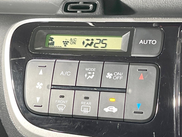 2014 Honda N-BOX DBA-JF1 (UW-6a238fa79f3eb)[21]