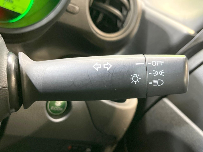 2014 Honda N-BOX DBA-JF1 (UW-6a238fa79f3eb)[18]