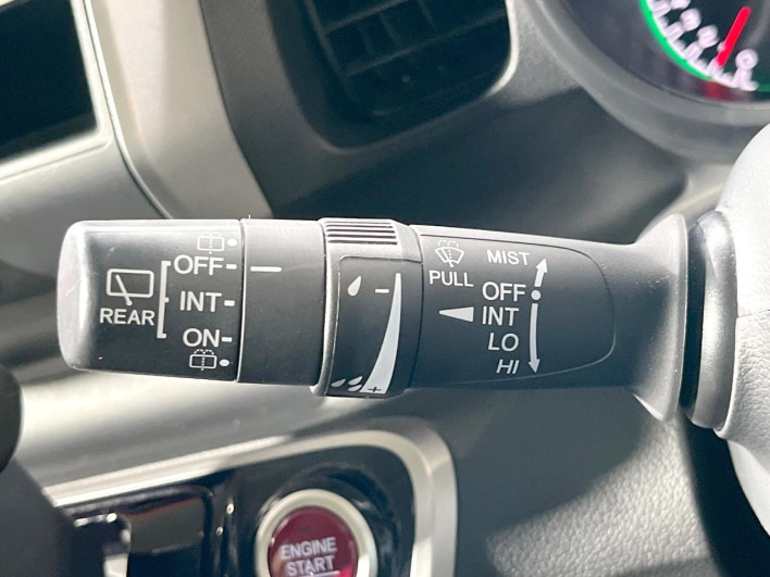 2014 Honda N-BOX DBA-JF1 (UW-6a238fa79f3eb)[17]