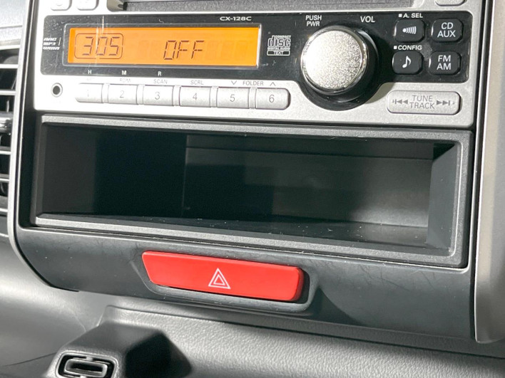 2014 Honda N-BOX DBA-JF1 (UW-6a238fa79f3eb)[24]