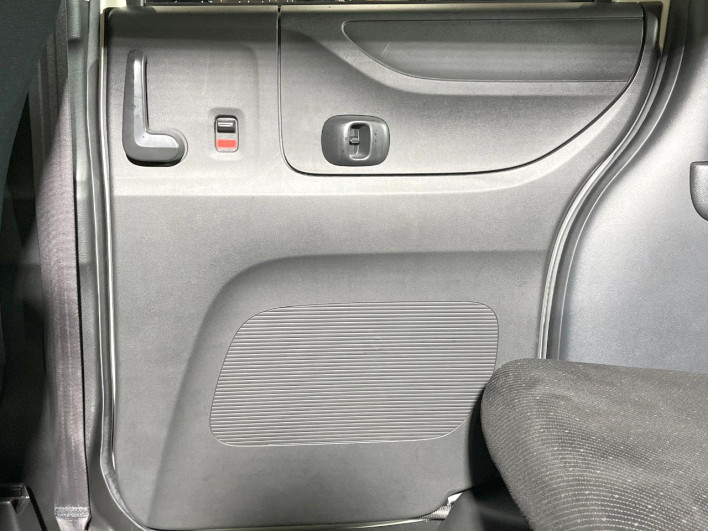 2014 Honda N-BOX DBA-JF1 (UW-6a238fa79f3eb)[6]