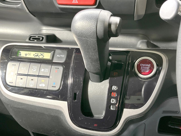 2014 Honda N-BOX DBA-JF1 (UW-6a238fa79f3eb)[20]